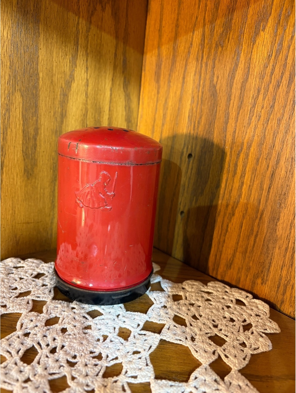 Vintage Old Dutch Cleanser Red Tin Shaker Can Holder 5.5” Mid Century Decor